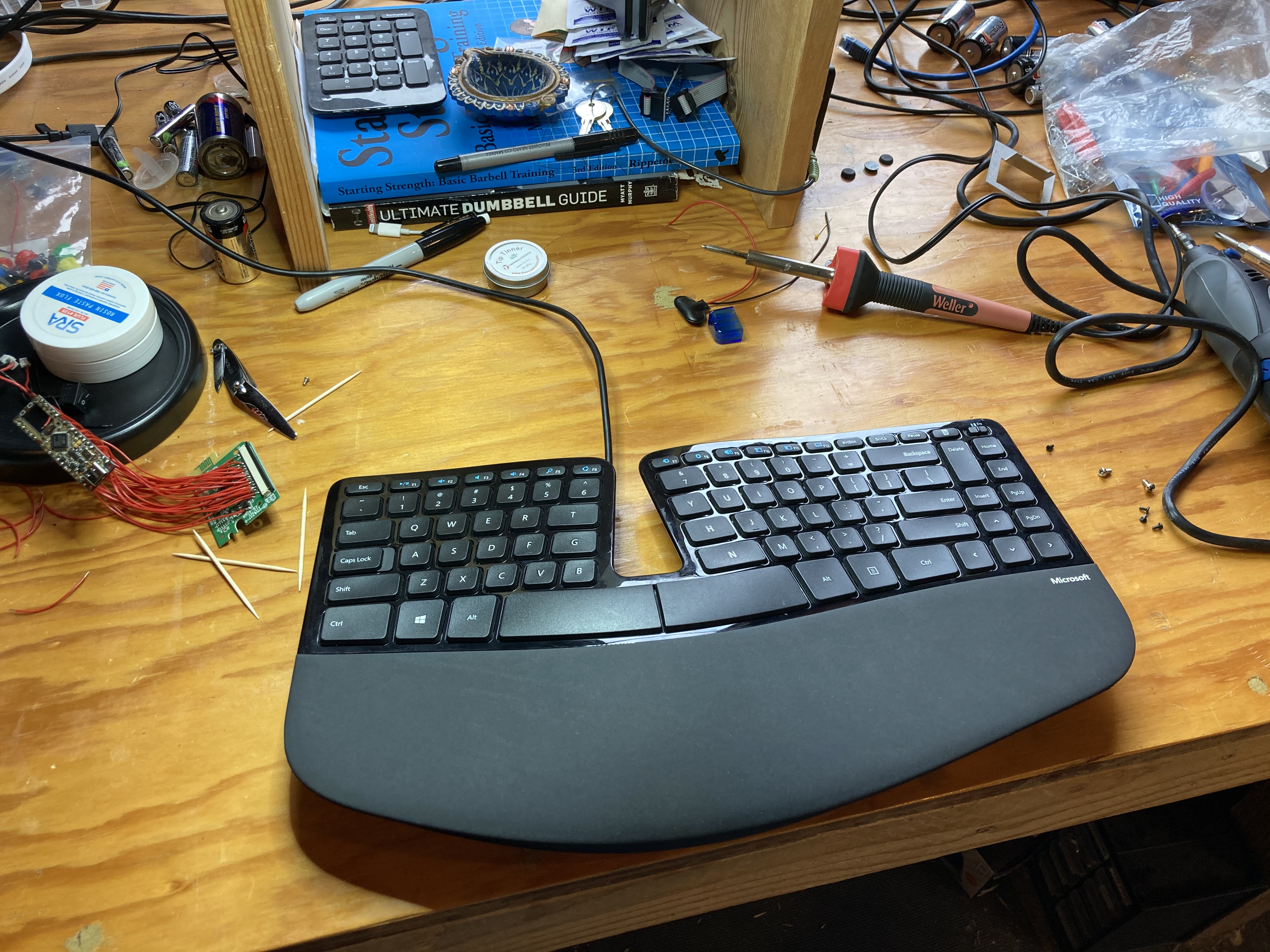 Wired keyboard and the resulting project mess!